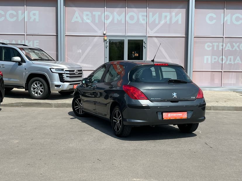 peugeot-308-2011-165-6
