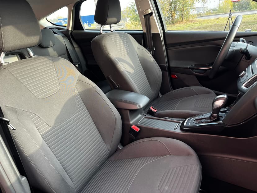 ford-focus-2015-545-30
