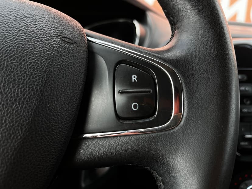 renault-kaptur-2018-88-14