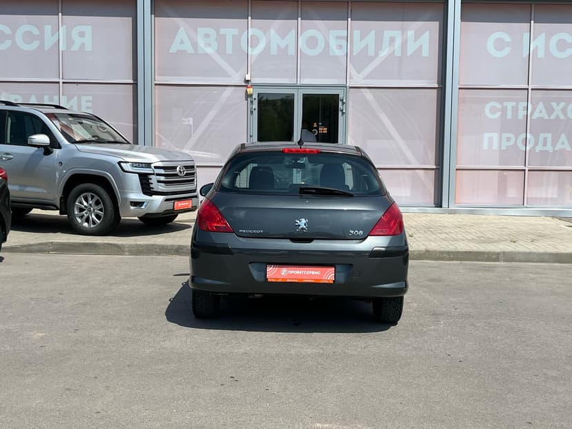 peugeot-308-2011-165-5