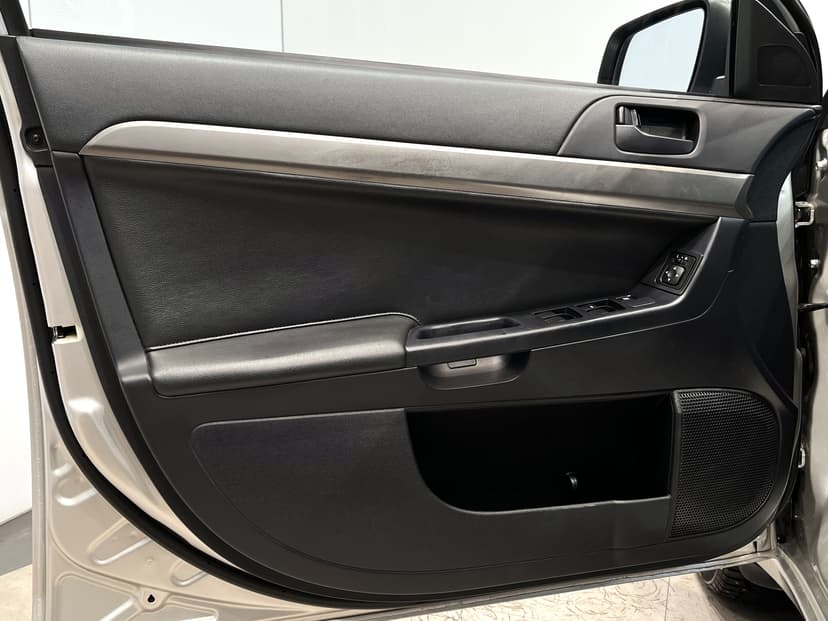 mitsubishi-lancer-2013-1179-9