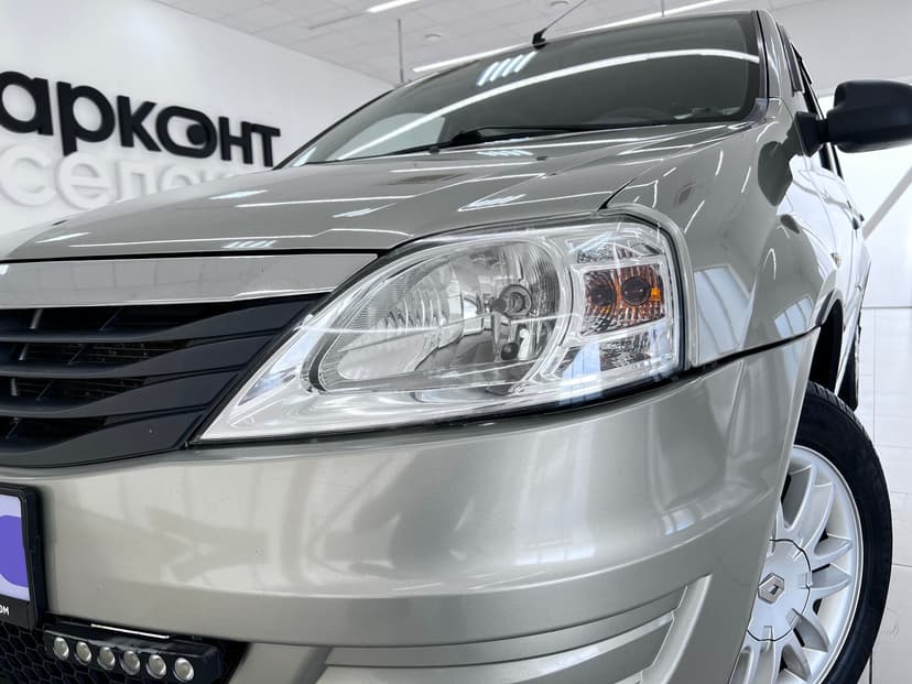renault-logan-2012-270-10