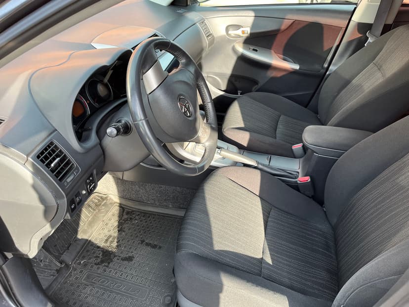 toyota-corolla-2010-338-12