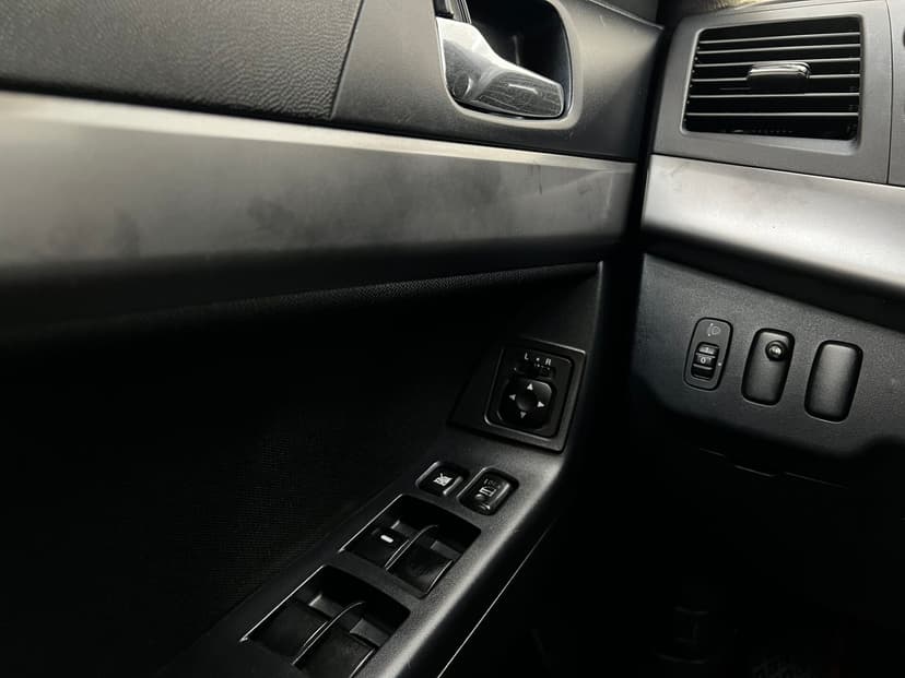 mitsubishi-lancer-2007-1066-19