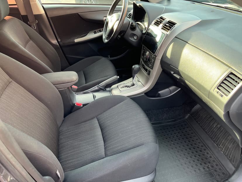 toyota-corolla-2010-338-24