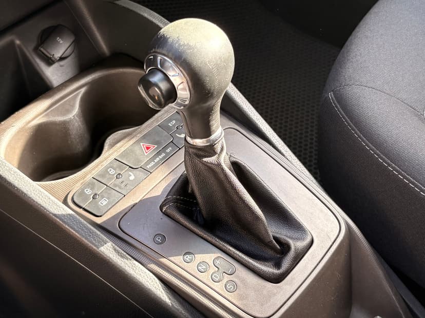 seat-ibiza-2012-367-12