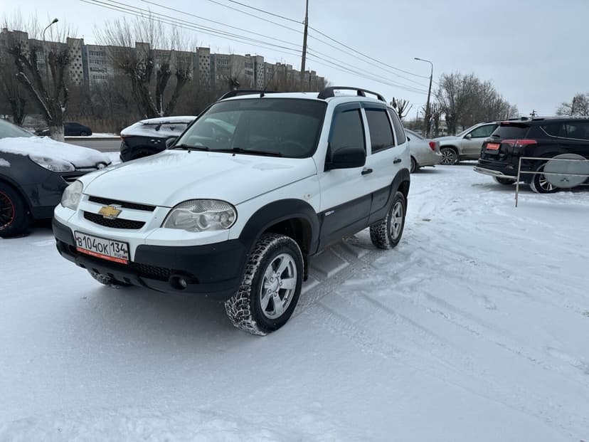 chevrolet-niva-2015-992-0
