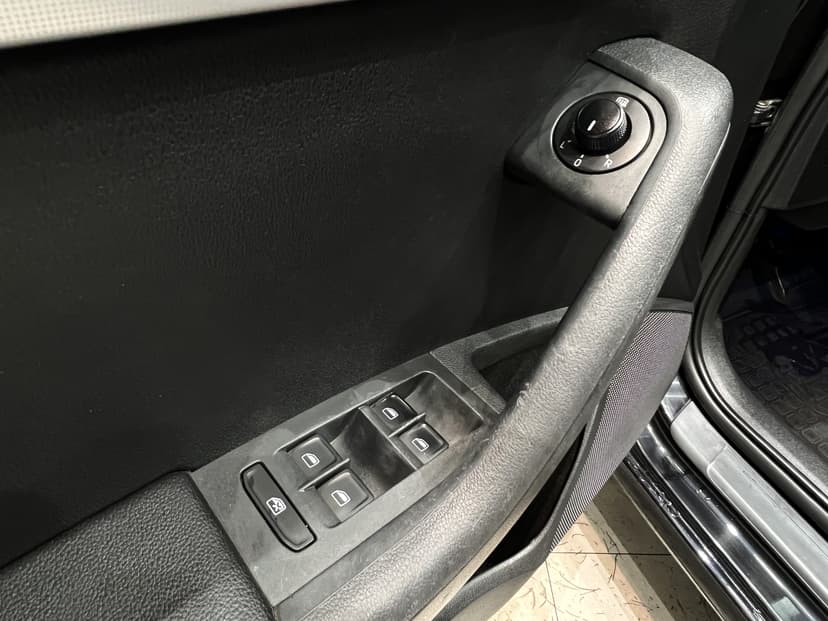 skoda-octavia-2014-1095-7