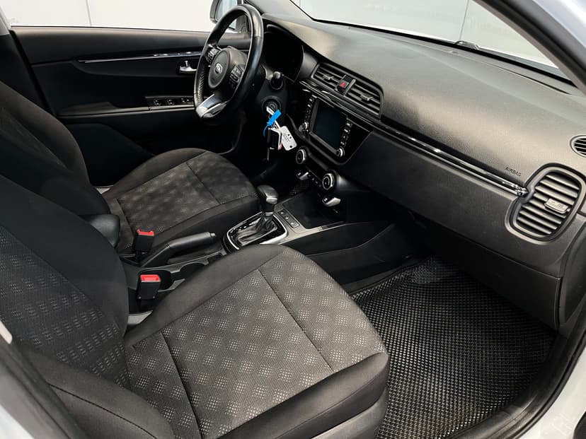 kia-rio x-line-2020-1230-27