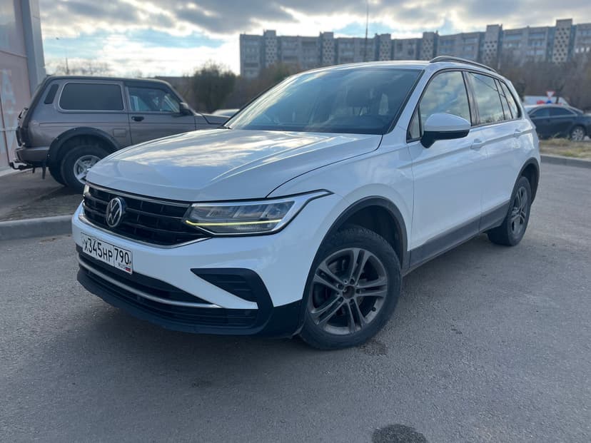 volkswagen-tiguan-2021-623-0
