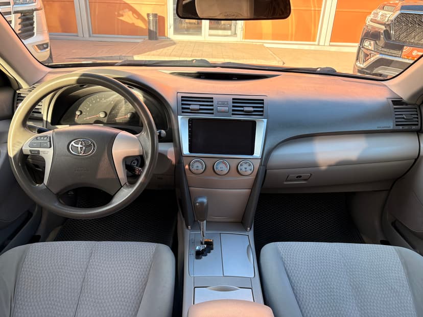 toyota-camry-2010-518-10