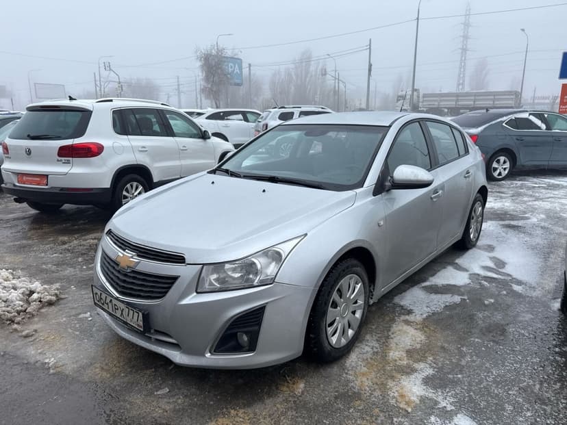 chevrolet-cruze-2013-967-0