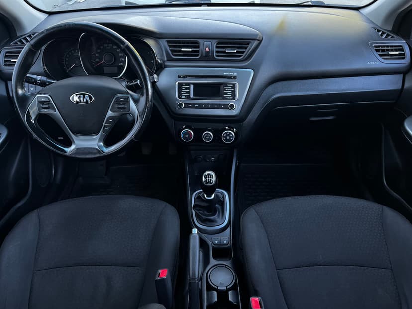 kia-rio-2015-100-8