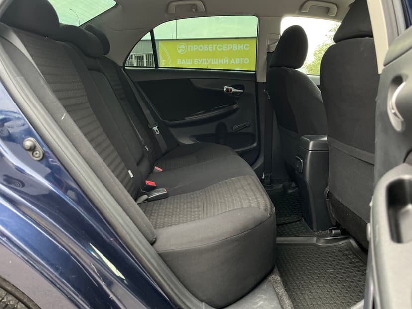 toyota-corolla-2010-42-20