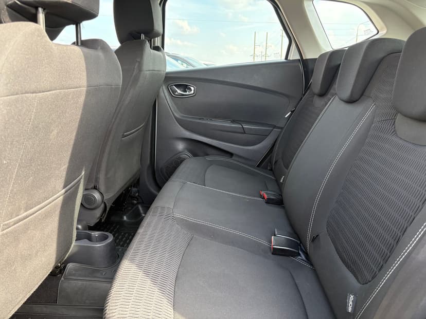 renault-kaptur-2018-266-24