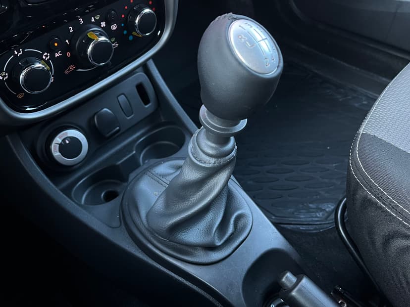 renault-duster-2014-36-13