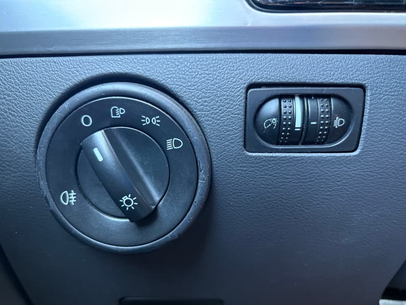 volkswagen-touareg-2007-236-18