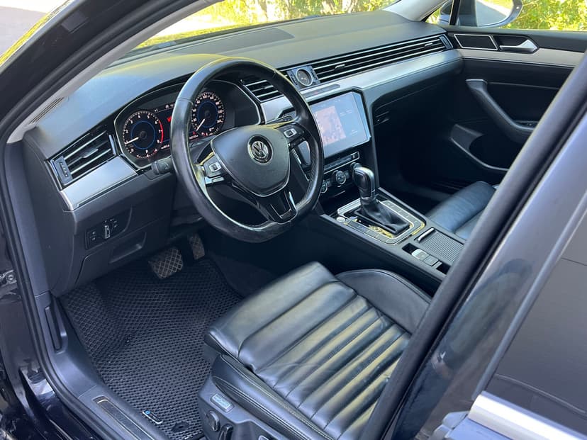 volkswagen-passat-2018-61-20