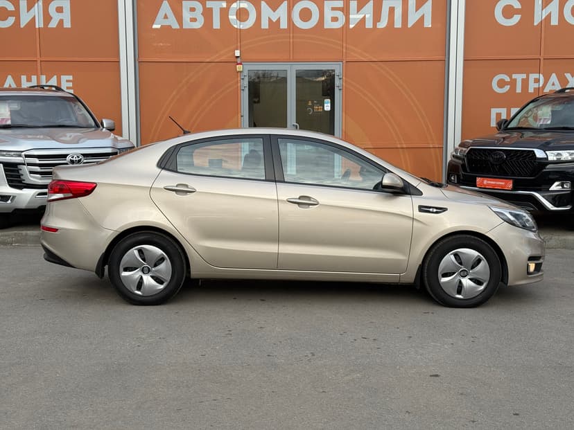 kia-rio-2015-596-3