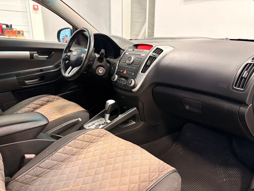 kia-ceed-2011-395-20