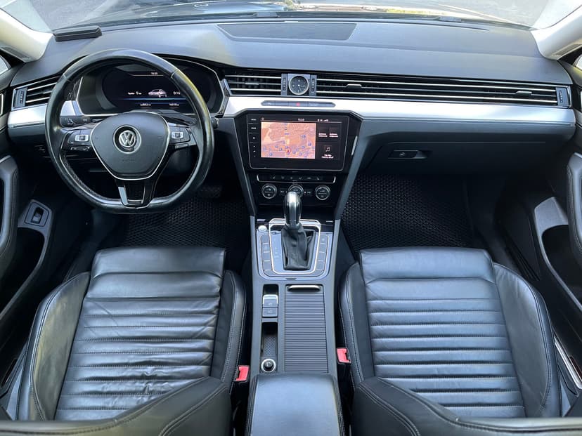 volkswagen-passat-2018-61-8