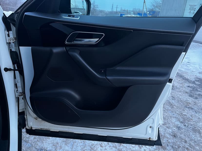 jaguar-f-pace-2016-31-29