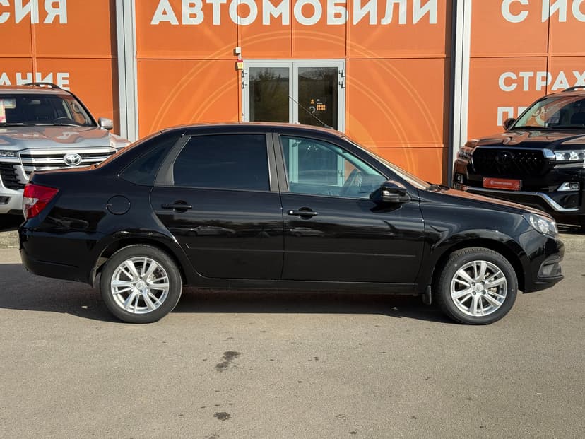 ваз (lada)-granta-2023-547-3