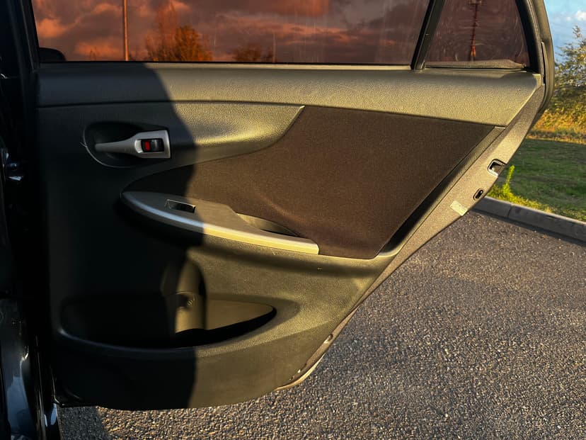 toyota-corolla-2010-338-24