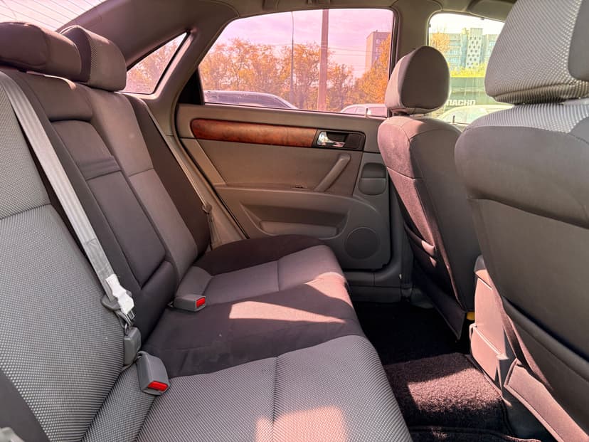 daewoo-gentra-2013-354-28