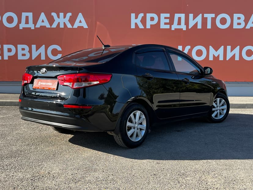 kia-rio-2017-97-4
