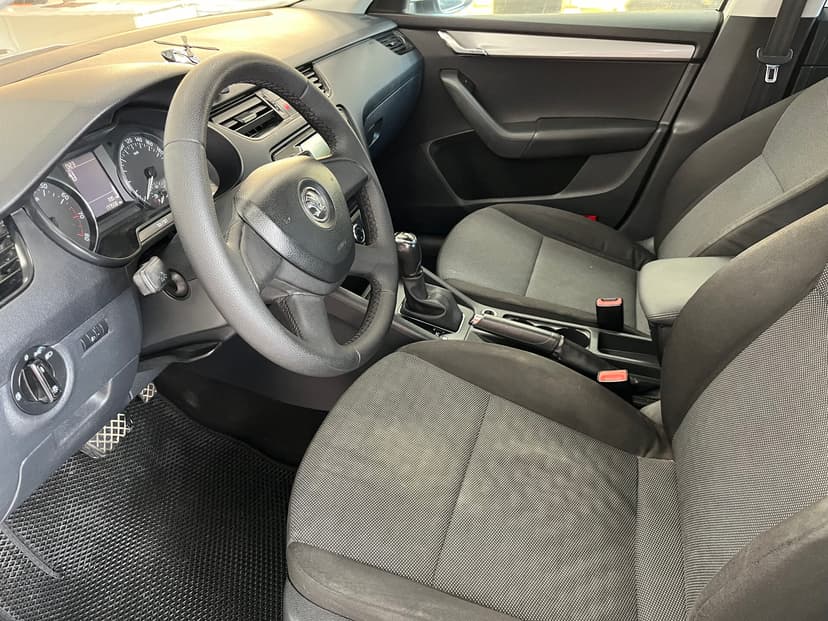 skoda-octavia-2015-375-11