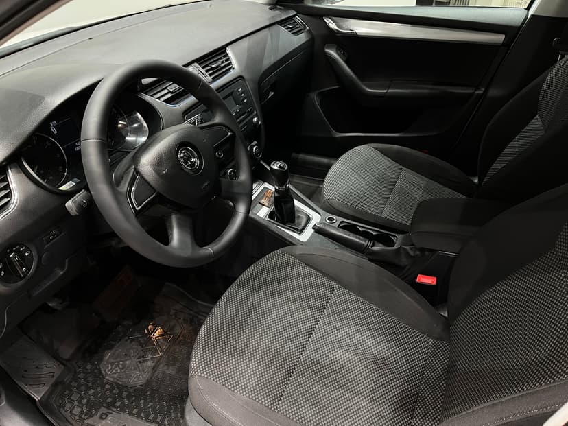 skoda-octavia-2014-1109-5