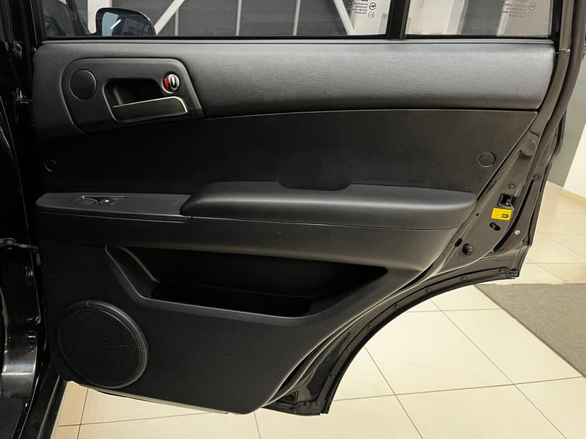 ssangyong-kyron-2010-687-23