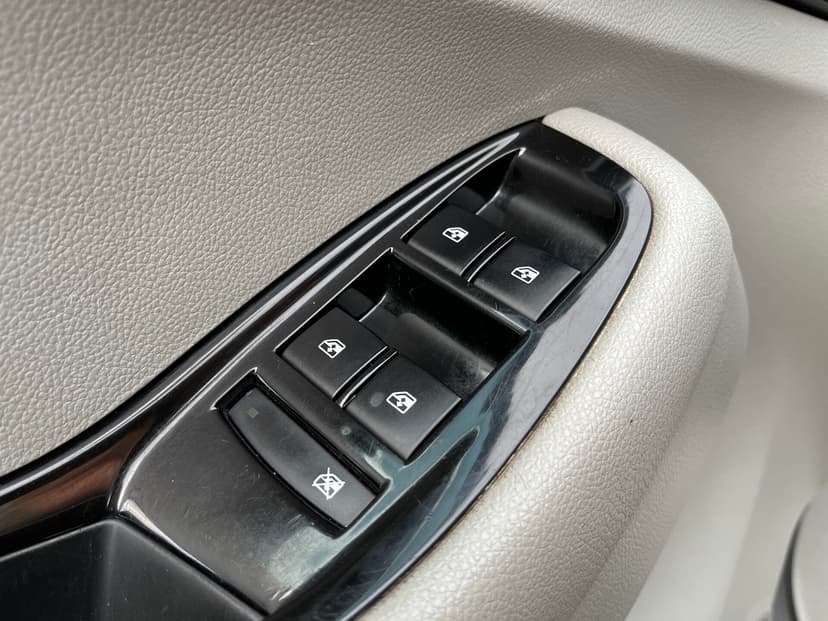 chevrolet-orlando-2012-33-16