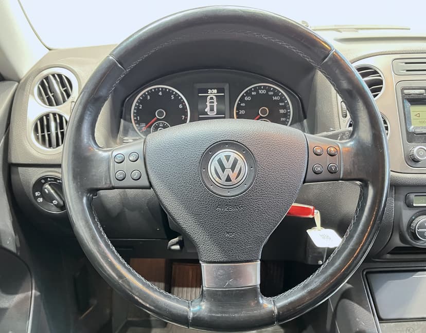 volkswagen-tiguan-2009-1178-15