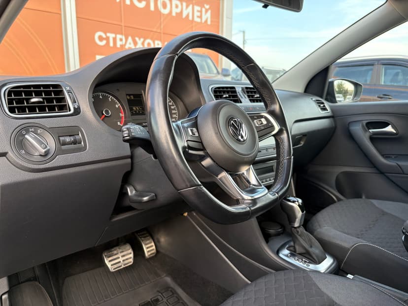 volkswagen-polo-2018-265-11