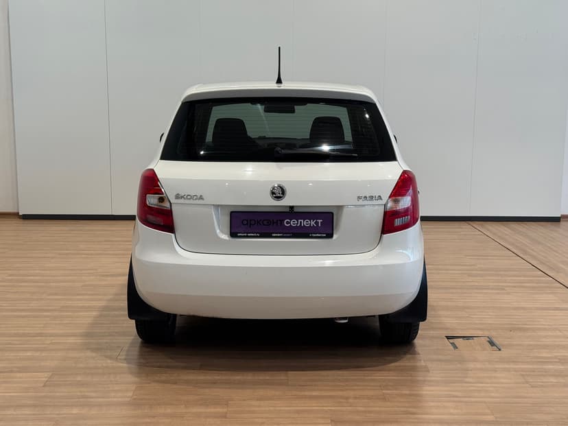 skoda-fabia-2013-620-6