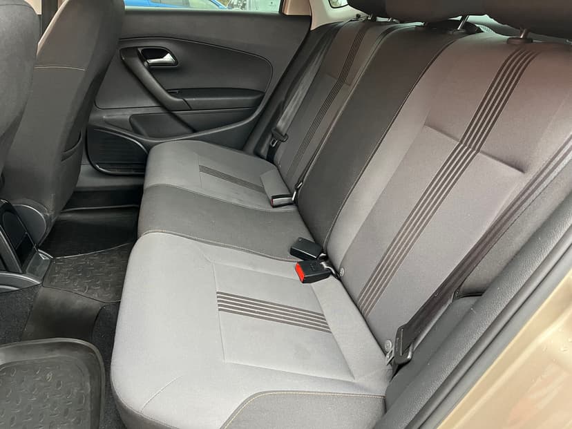 volkswagen-polo-2017-96-22