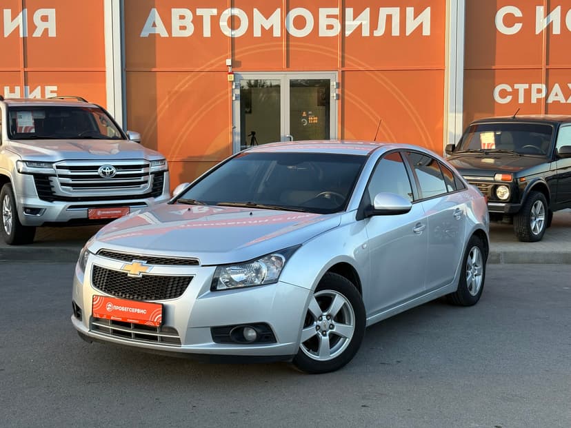 chevrolet-cruze-2012-182-0