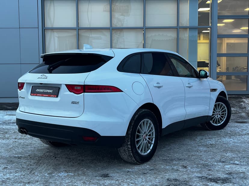 jaguar-f-pace-2016-31-4