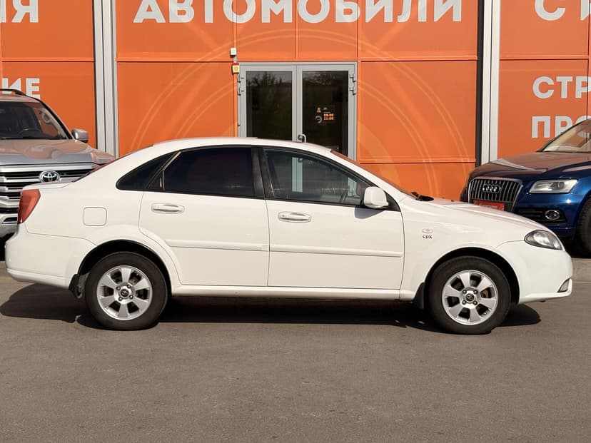 daewoo-gentra-2013-354-3