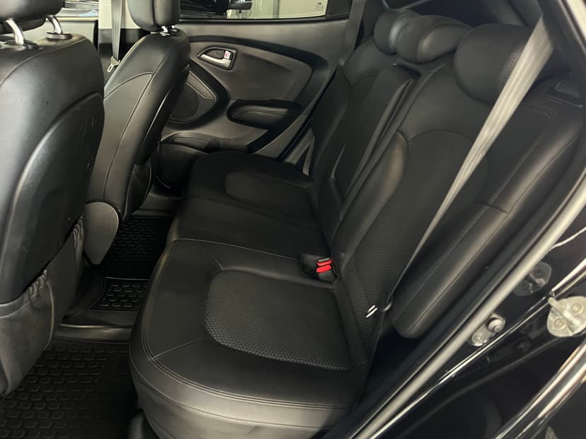 hyundai-ix35-2012-37-21