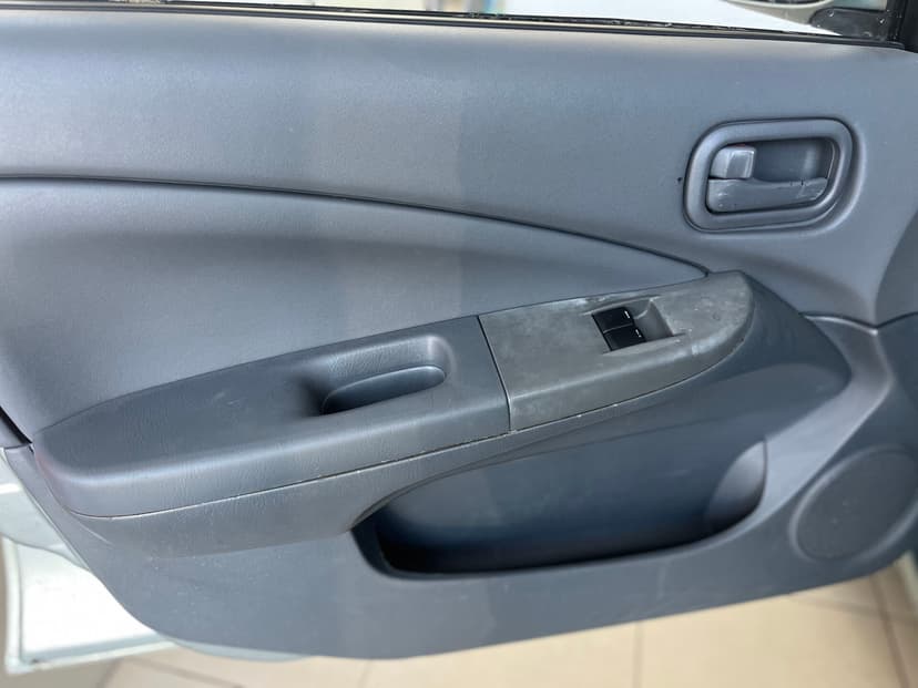 nissan-almera classic-2006-257-11