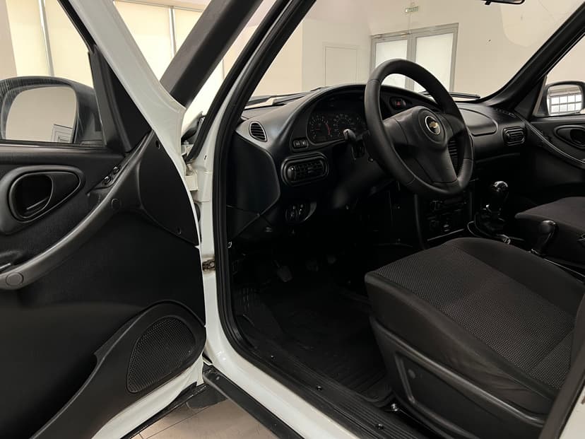 chevrolet-niva-2014-451-21