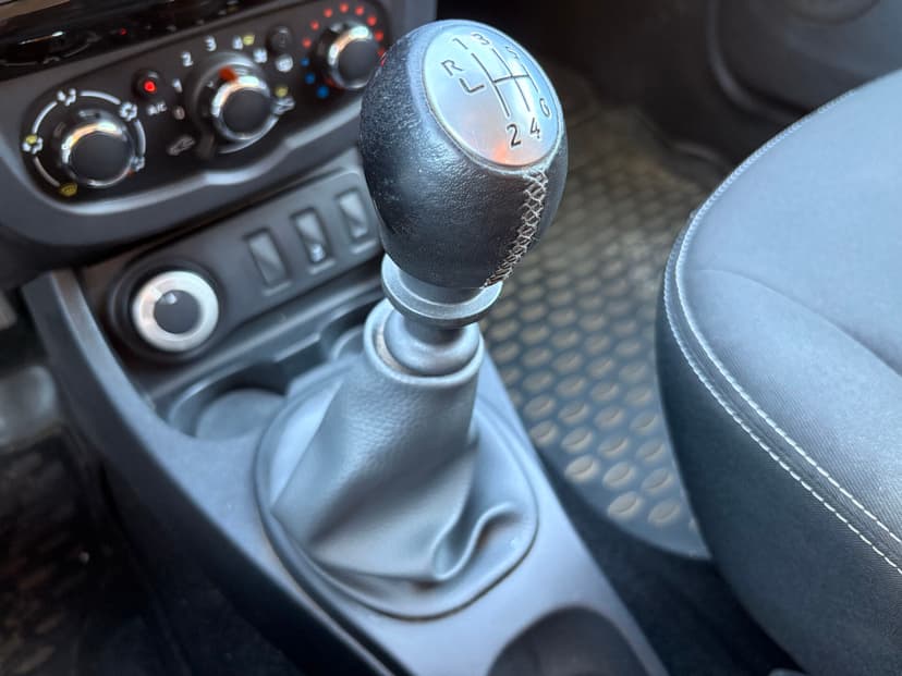 renault-duster-2017-359-17