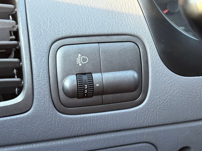 hyundai-accent-2008-235-16