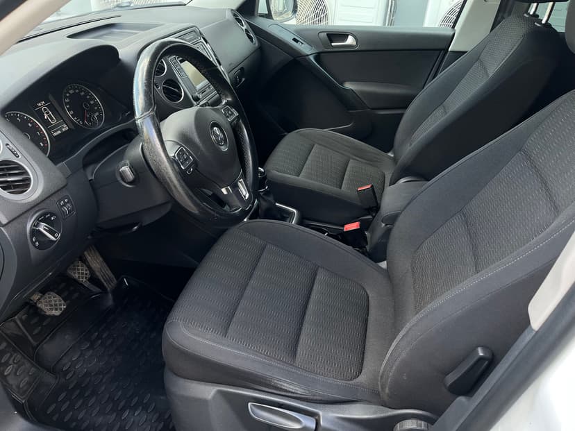 volkswagen-tiguan-2015-51-17