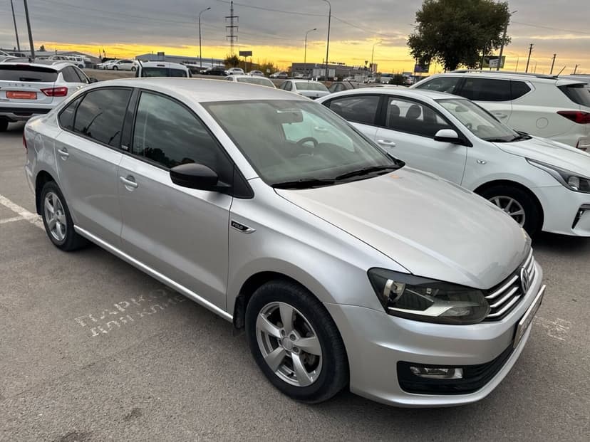volkswagen-polo-2017-488-0