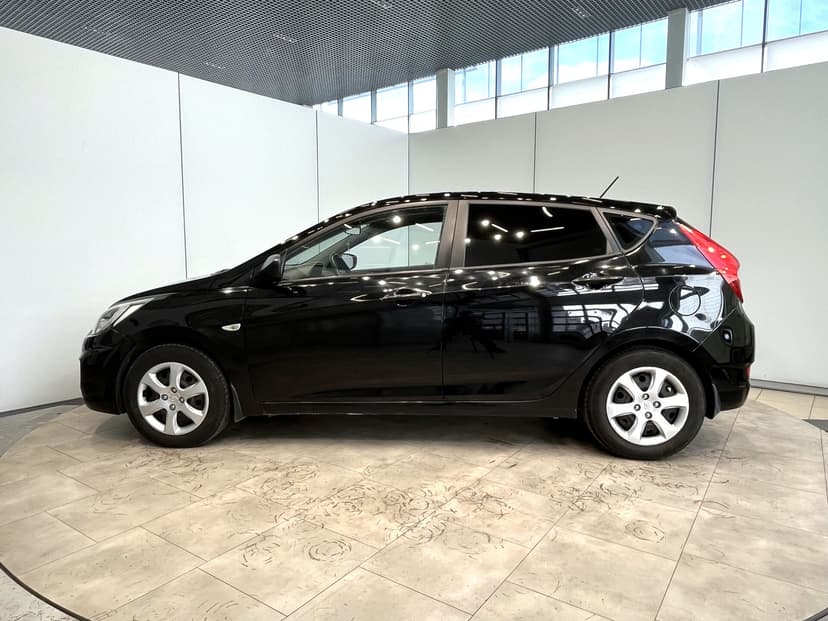 hyundai-solaris-2012-421-1