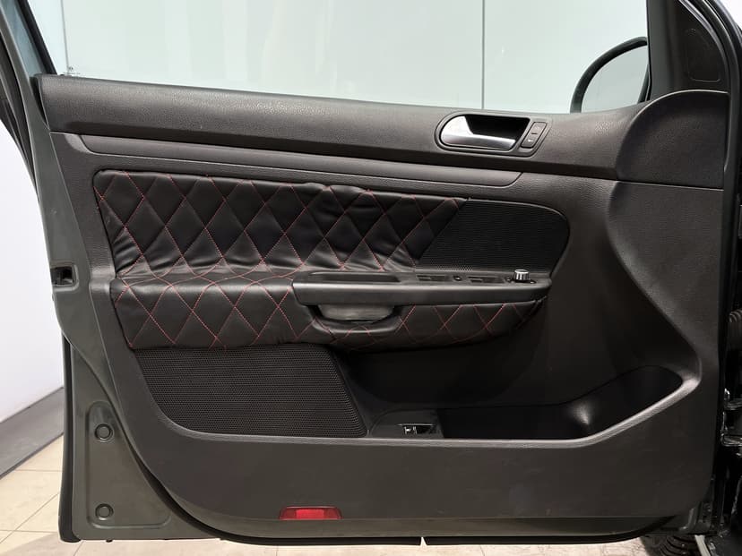 volkswagen-golf-2005-1180-12